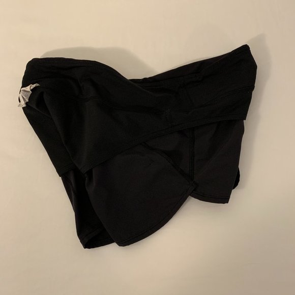 lululemon speed up shorts size 6 - Picture 15 of 15